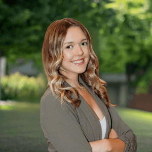 Leah Fletcher Headshot